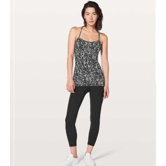 Lululemon Power Pose Tank Light Support For A/B Cup Chirasu Black White Size 2 - Picture 3 of 10